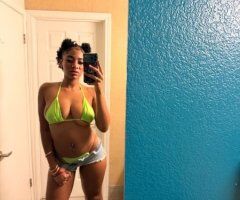 Phoenix escorts - Vixenn (Brown Eyes, Petite Model) — Discreet Escort in Phoenix, AZ
