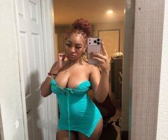 Vixenn (Brown Eyes, Petite Model) — Discreet Escort in Phoenix, AZ - Image 4
