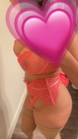 Jen — Petite Spinner for Incall/Outcall, Dinner Dates & Overnights - 1