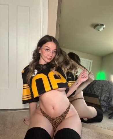 Concord NH Girlfriend Treatment & Anal Sex Escort - 1