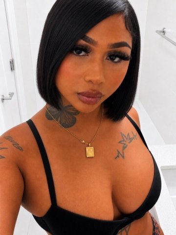 Latina Mami — Tight Wet Pussy (23) • Incall/Outcall - 1