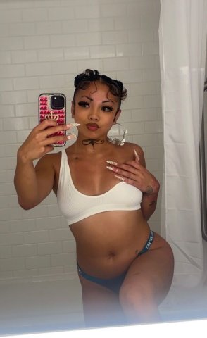 Raleigh/Cary Petite Vietnamese Escort — Outcalls, Incalls & Day Dates - 1
