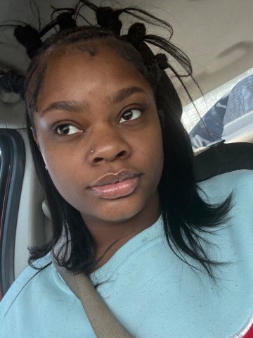 Milwaukee Female Escort — $100 QV for August, head doctor - 1