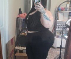 Greenville Bratty Gamer Curvy Girl with Left-Arm Amputation & Reconstruction - Image 3