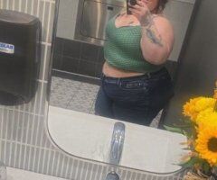 Greenville Bratty Gamer Curvy Girl with Left-Arm Amputation & Reconstruction - Image 9