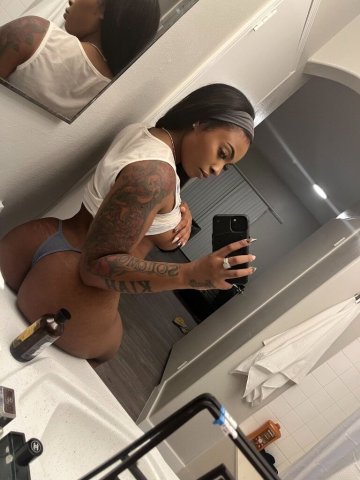Ventura Female Escort — discreet, sensual outcalls - 1