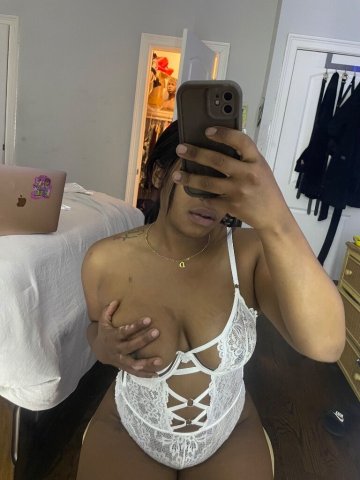 Sierra Derevaux — Queens Duo Escort (Outcall) for FMTY & Extended Engagements - 1