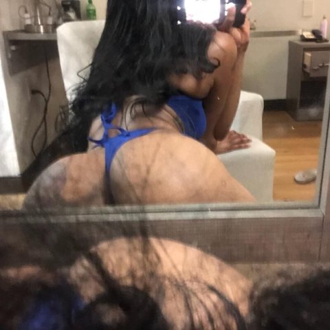 Petite 21 Slim Escort — High-Class Incall & Outcall - 1
