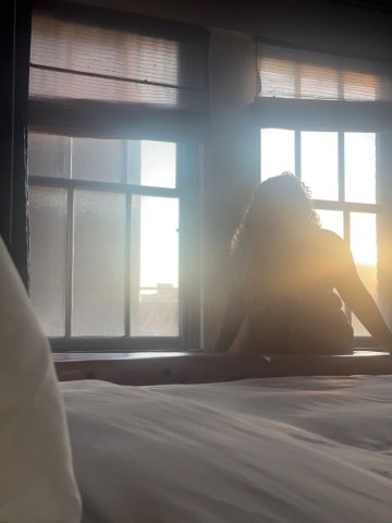 Cleveland, OH 1st-of-the-Month Specials — Erotic Massage Therapist - 1