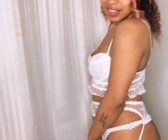 Minneapolis/St. Paul Out-Call Date — Upscale Erotic Play & Oil Massages - Image 11