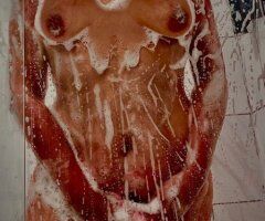 St. Louis escorts - Leigh “The Throat Goat” Solo Throat Play