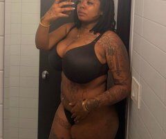 Hampton, VA Independent Female Escort — In/Out-Call & Car Date - Image 3