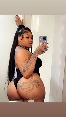 New Orleans Girl for FaceTime Shows, Big Tits & Deep Throat - 1