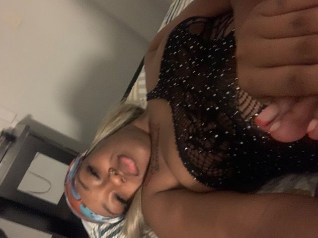 Greenville SC Stallion Deep Throat — 5'8, Deep Throat Known - 1