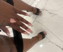 Thick Curvy BBW Star-Tatted Incall Treat — FaceTime or Google Meet - Image 3