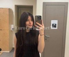 Lora (22) — Genoa Escort (Female) in Milan, Italy - Image 7