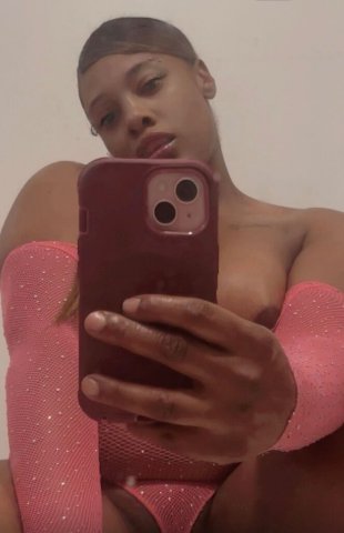 New in North Bay: discreet 1-on-1 girlfriend with soft skin - 1