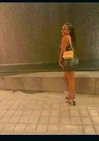 Incall tall sexy babe in Sherman Oaks — AA Uber friendly, full service role play massage - 1