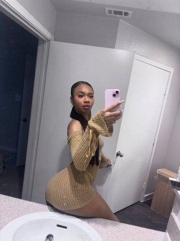 Denton TX Female Escort — Incalls & Outcalls, No Bare, No GFE - 1