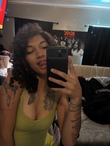 Central Jersey Sweet Smile Companion — Erotic Full-Body, Incall Hotels - 1