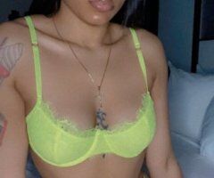 Minneapolis College Girl Escort — available for an intimate 25 minutes - Image 4