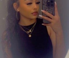 Minneapolis College Girl Escort — available for an intimate 25 minutes - Image 5
