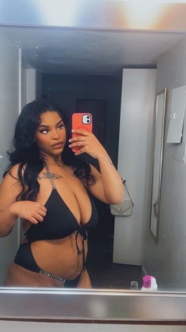 Lexi (5'3) Discreet Female Escort in Tucson — Outcalls Special - 1