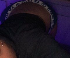 Palmdale/Lancaster escorts - Palmdale/Lancaster CA Thick Black/Mexican Girl Escort — Car Dates, Outcalls & Hangouts