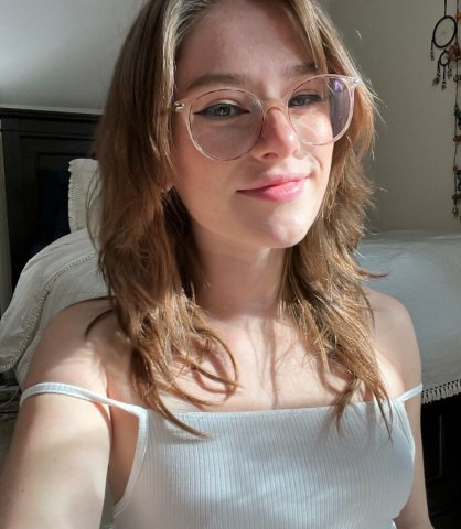 26-Year-Old Independent Female Escort in Texarkana (Incall/Outcall) — Car Fun 69 - 1