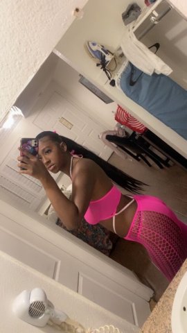  Young Tight Fresh Pussy — Dadddy Friendly Female Escort (OutCalls w/ Deposit) - 1