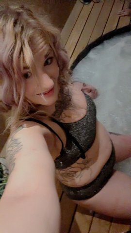 Tacoma WA Female Escort — In-call, duo arrangements, vehicle + extras - 1