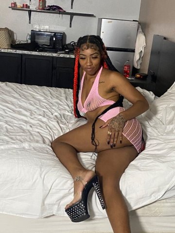 Phoenix, AZ Independent Escort — Fun Night & Discreet Service - 1