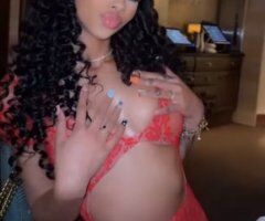 Ari’s Bellingham Female Escort — Incalls & Outcalls (Appointments Only) - Image 4