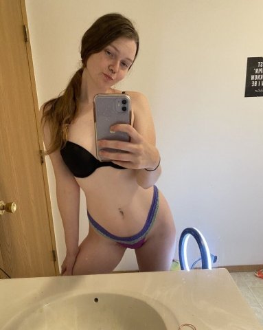 Latina escort for discreet hotel fun (in-call & outcall) — car fun, deep throat & more - 1