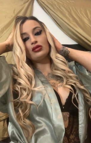 Sacramento CA Real Pics Blonde Bombshell Female — Oral & Wet Style - 1