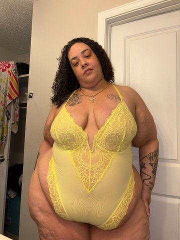 Queen BBW First Visit — GFE, Custom Content, Nuru Massage w/ Happy Ending - 1