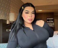 Melissa (TS salvadorea) visitando Ft Wayne — 1 hora $600 - Image 4
