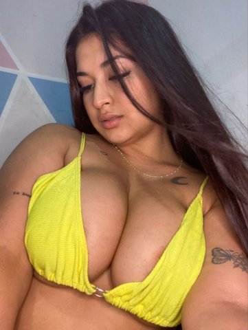 Omaha 28-Year-Old Karina—Incalls, Outcalls & Car/Hotel Fun - 1