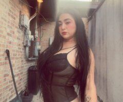 Omaha escorts - Omaha Female Escort — Piel canela y trato personalizado