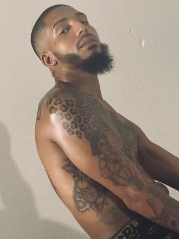 🔥 BOLD PANAMANIAN HEAT n SEXY • CONFIDENT 🔥 - 1