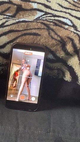 Carmel (19) — Outcalls Fayetteville Female Escort (GFE, Discreet) - 1