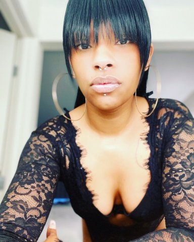 Sacramento Female Escort — Outcall & Car Dates - 1