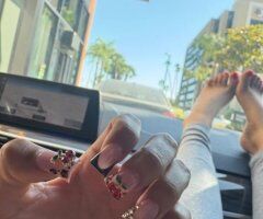 San Gabriel Valley escorts - Petite Latina Mama Incall Specials in San Gabriel Valley — Yosy
