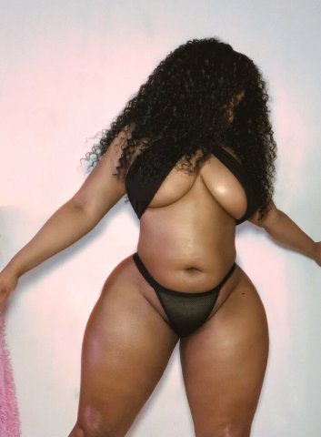 Oklahoma City Mature Female Escort — Sensual Massage Sessions - 1