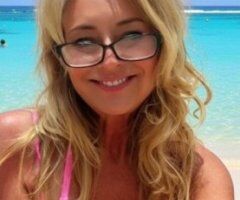 Nashville Traditional-Style Girlfriend Escort (One Lover Per Day) - Image 4