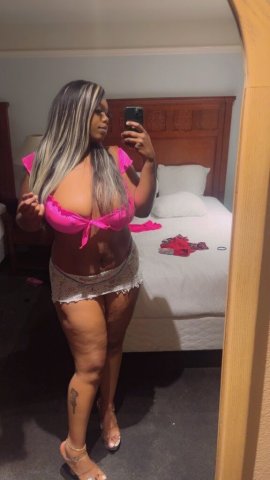 Ventura CA Incall Female Escort — Puerto Rican Creamy Chocolate Treat - 1