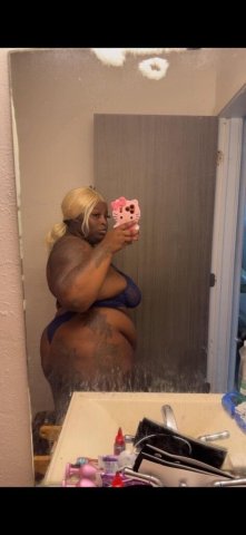Milwaukee BBW Throat & “Goat” Content — Incall + Car Dates ($80, cash only, FaceTime verification) - 1