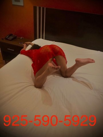 Karess — 5'5" 130 lb Female Escort (Incall/Outcall) - 1