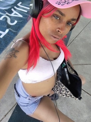 Chicago IL Strawberry, 28 — Full-Service Female Escort Outcalls - 1