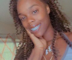 Juline in Huntsville — Sexy Chocolate 23, looking for a handsome man - Image 2
